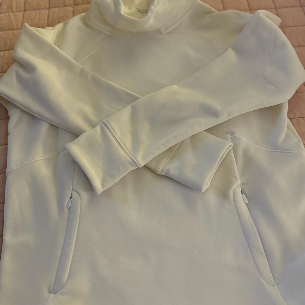 ATHLETA COZY KARMA SWEATSHIRT SIZE LARGE IN WHITE CREAM